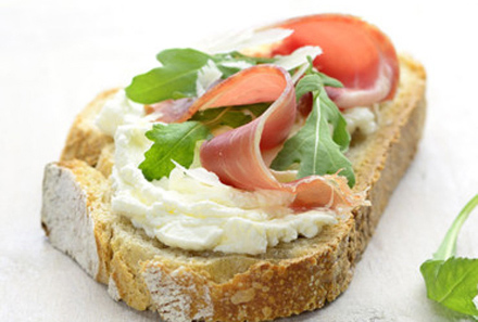 koktelszendvics-rendelese-partybuszra