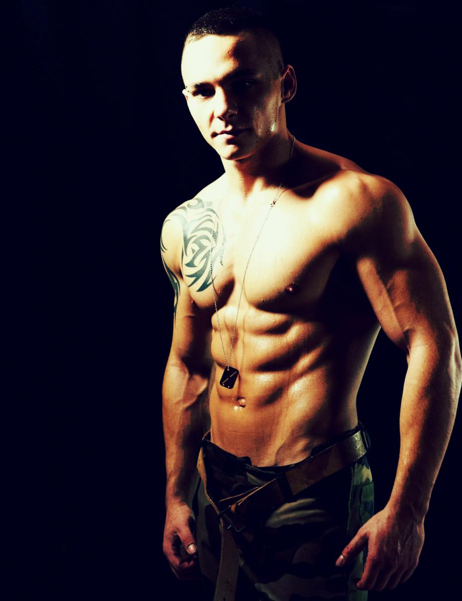 chippendale-fiu-norbi-3