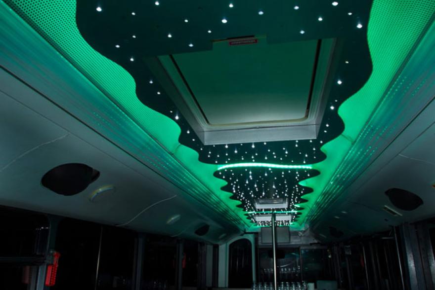 5-30 fos Neoplan partybusz belso kep-4